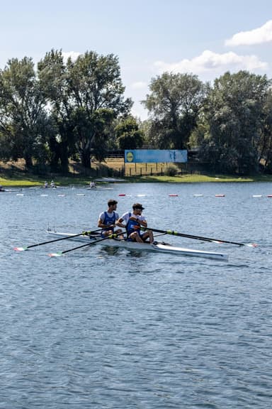  Recorduri Europene Noi pentru Echipajele Masculine de Dublu Rame și Dublu Vâsle ale României la Campionatul de la Plovdiv.