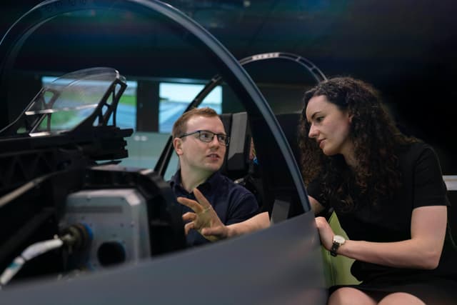  Parteneriatul software auto, încheiat fără explicații clare de către companii.