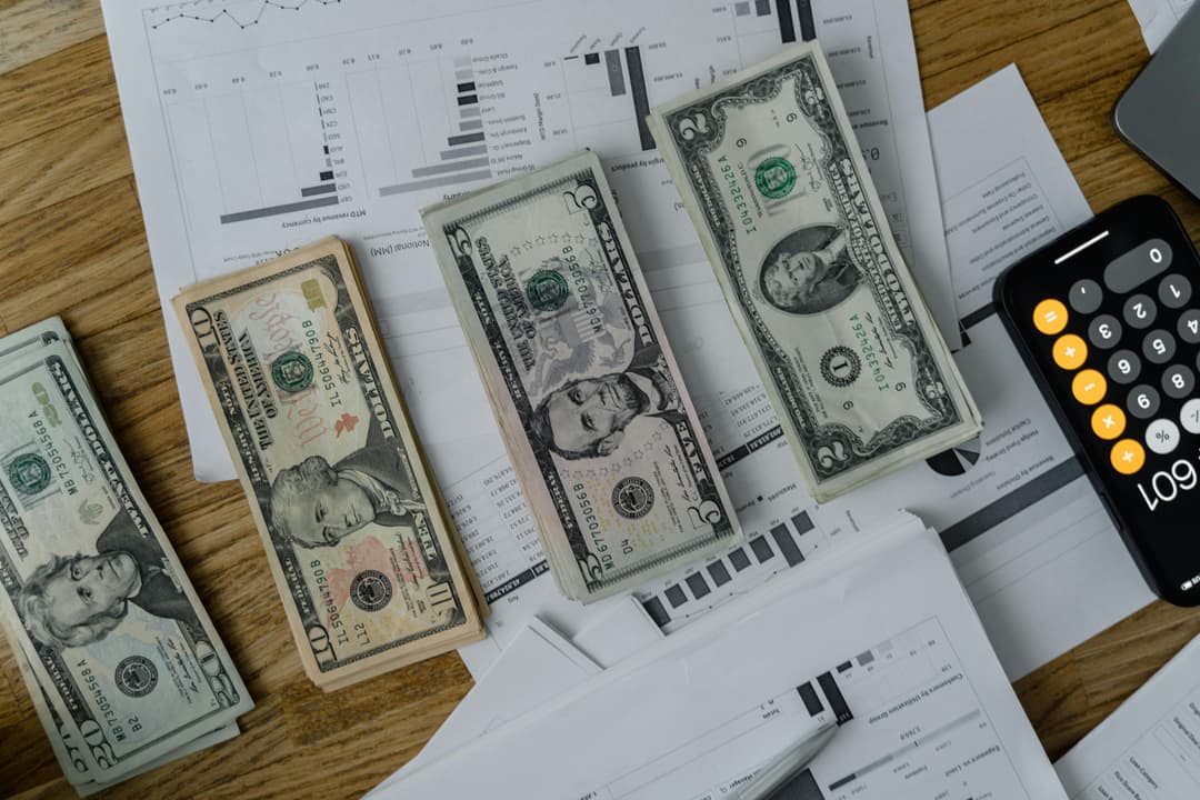  Salarii Gonflate și Nereguli Financiare, Conform Auditului Curții de Conturi