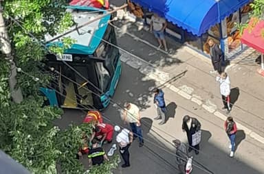 Femeie de 63 de ani lovită de autobuz în Micro 19, Galați - Poliția investighează accidentul rutier cu răni grave